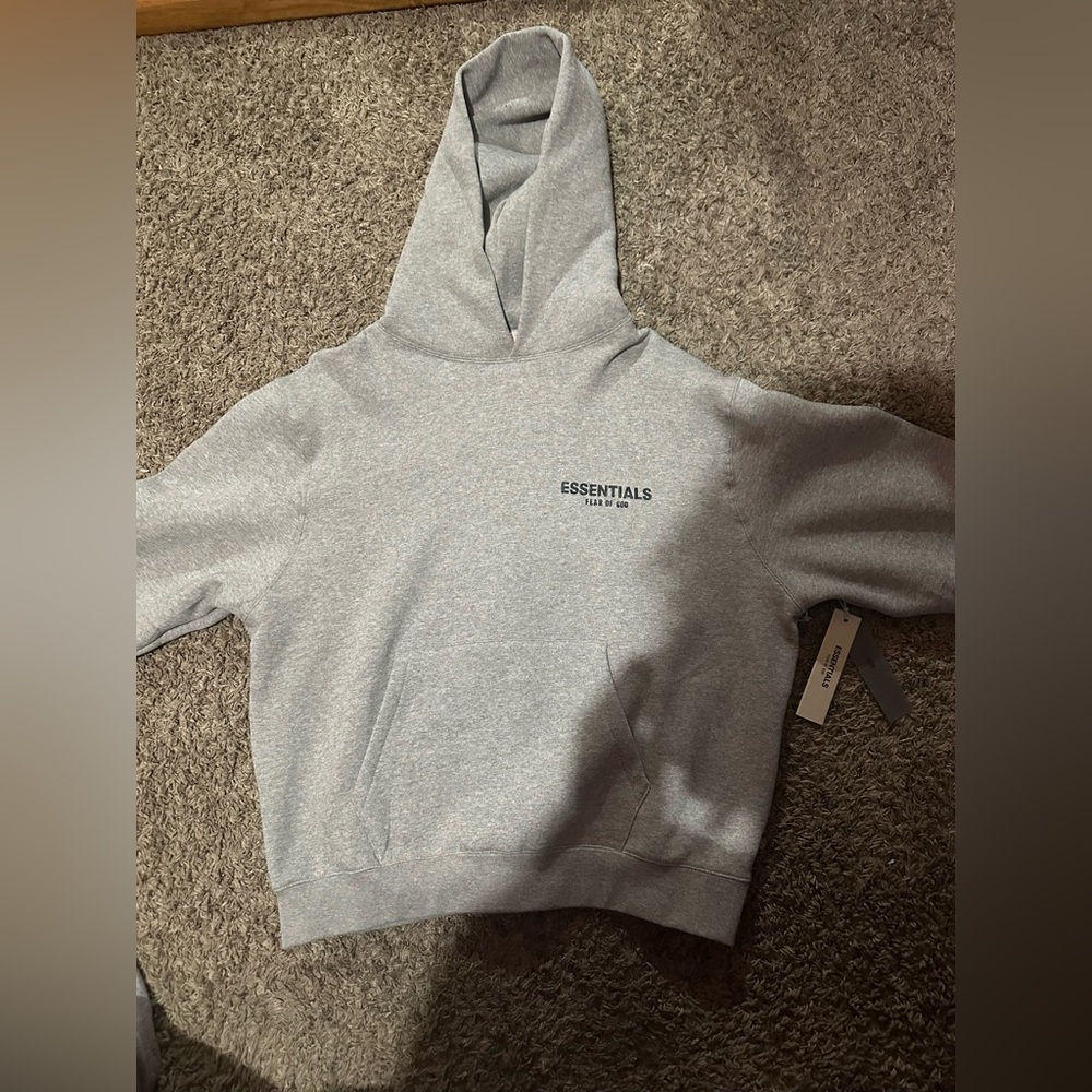 Brand new never been put on comes with bag and everything